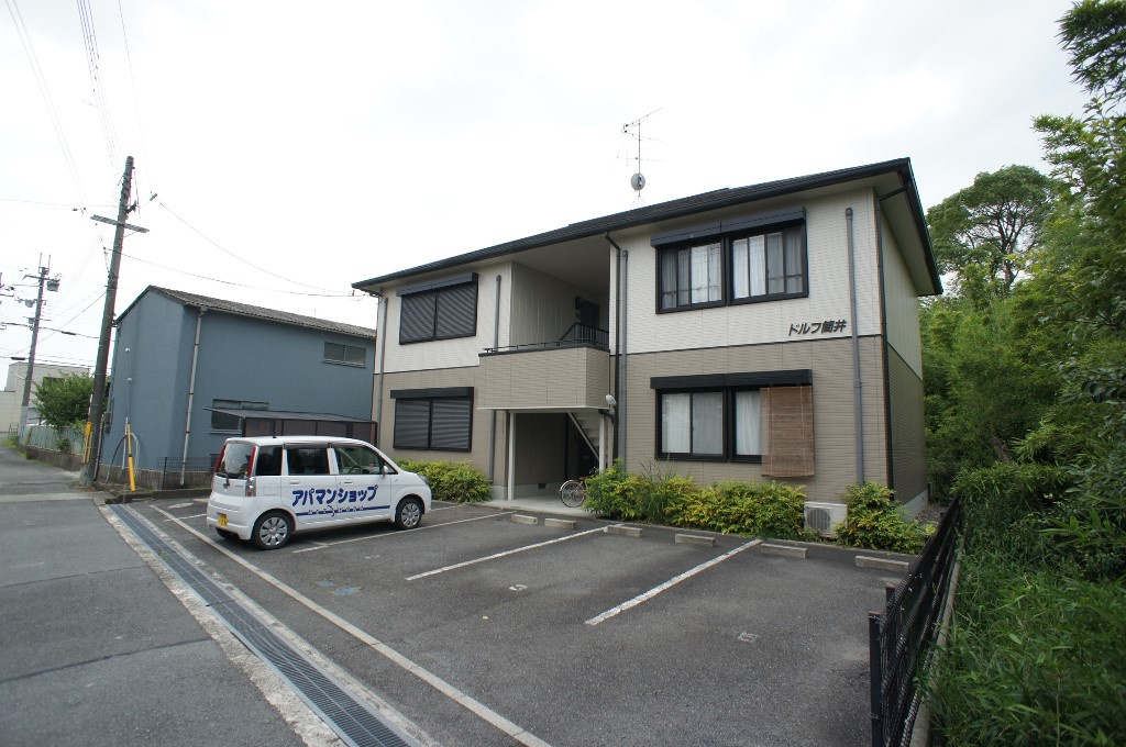 ドルフ筒井（郡山）の駐車場