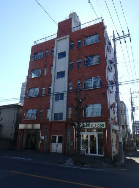 富岡ビルの外観