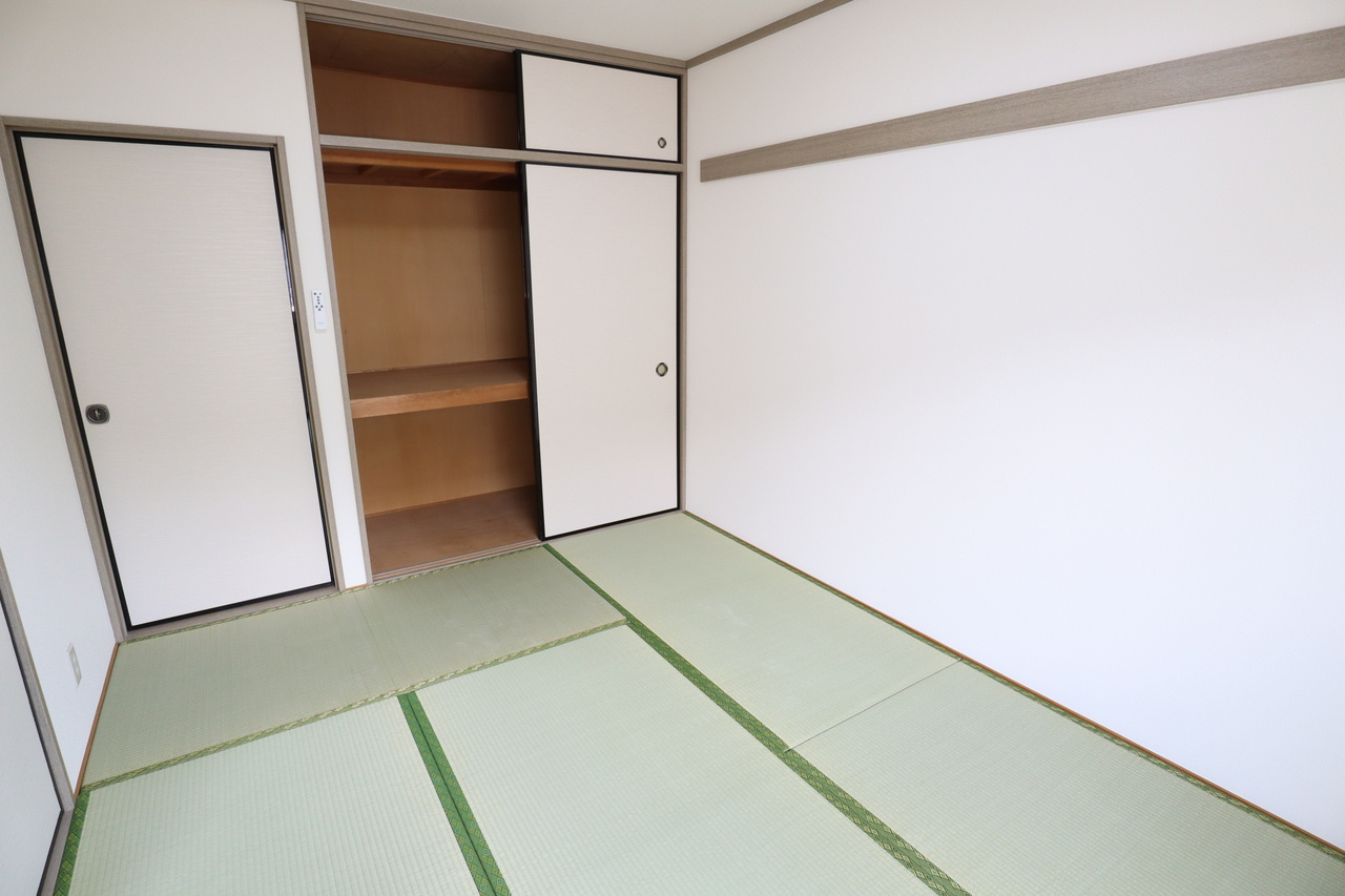 シャンクレール壱番館の和室