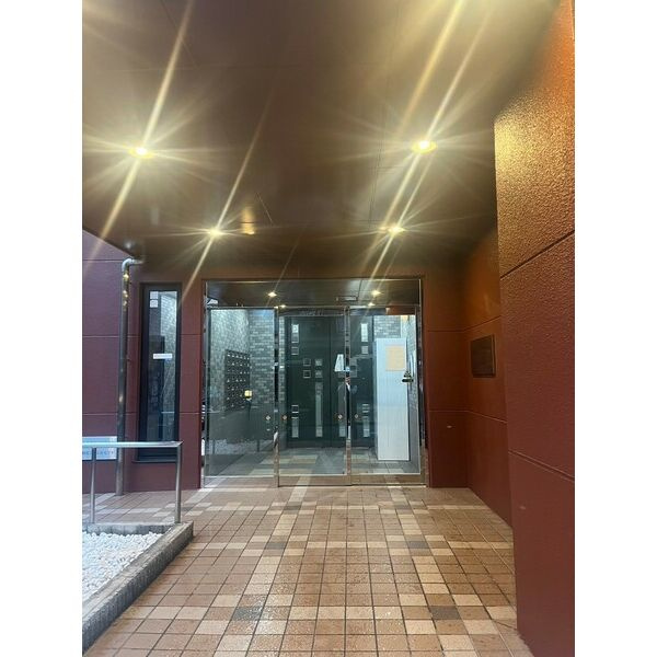 東部市場前レジデンスのエントランス