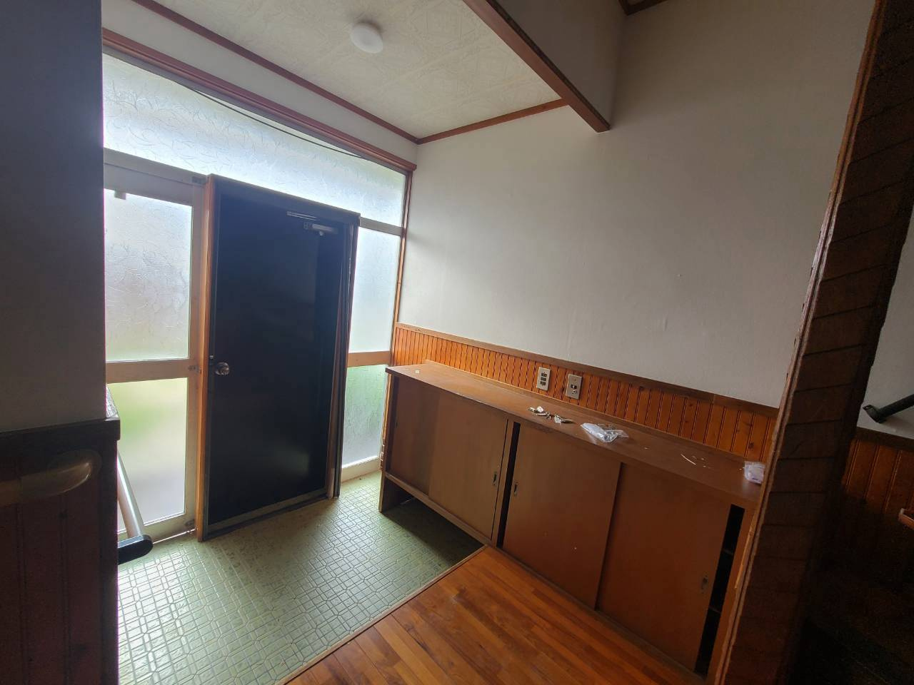 七条１丁目戸建の玄関