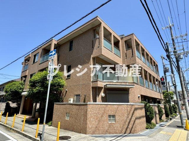 ベルファーム甲子園の外観