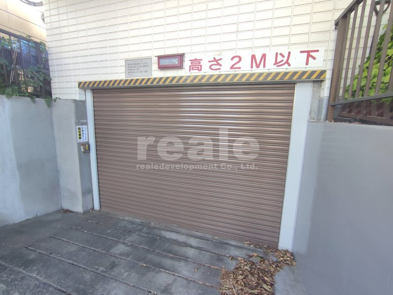 練馬区関町南２丁目の賃貸マンションの駐車場