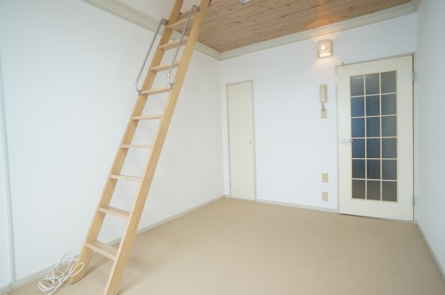 法蓮町第３マンションの居間・リビング