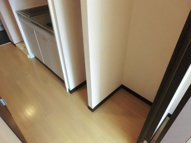 ＪＨＫ浦和仲町の内装|☆キッチン横に冷蔵庫置場あります。☆
