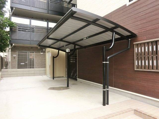 ＪＨＫ浦和仲町のその他共用部分|☆敷地内に屋根付き駐輪場を完備しています。☆