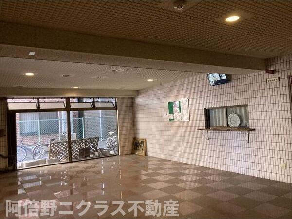 スターマンションのロビー