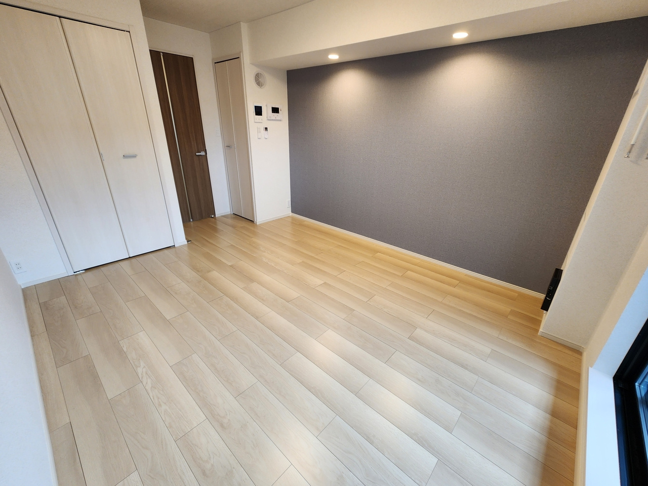 ヒカルサ京田辺大住の洋室