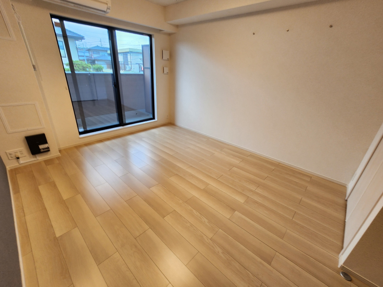 ヒカルサ京田辺大住の居間・リビング