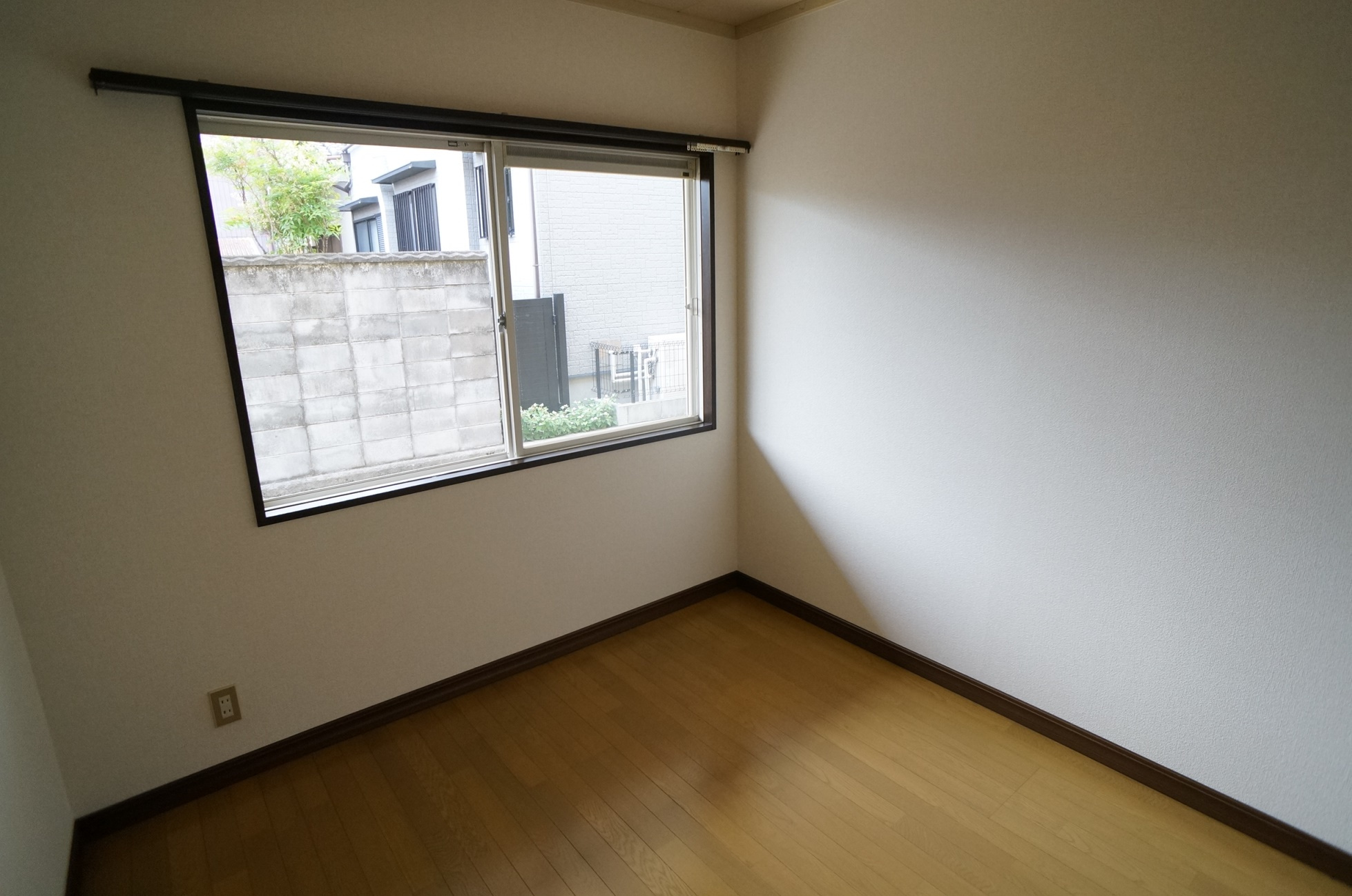 尺土グリーンヴィレッジＢの洋室