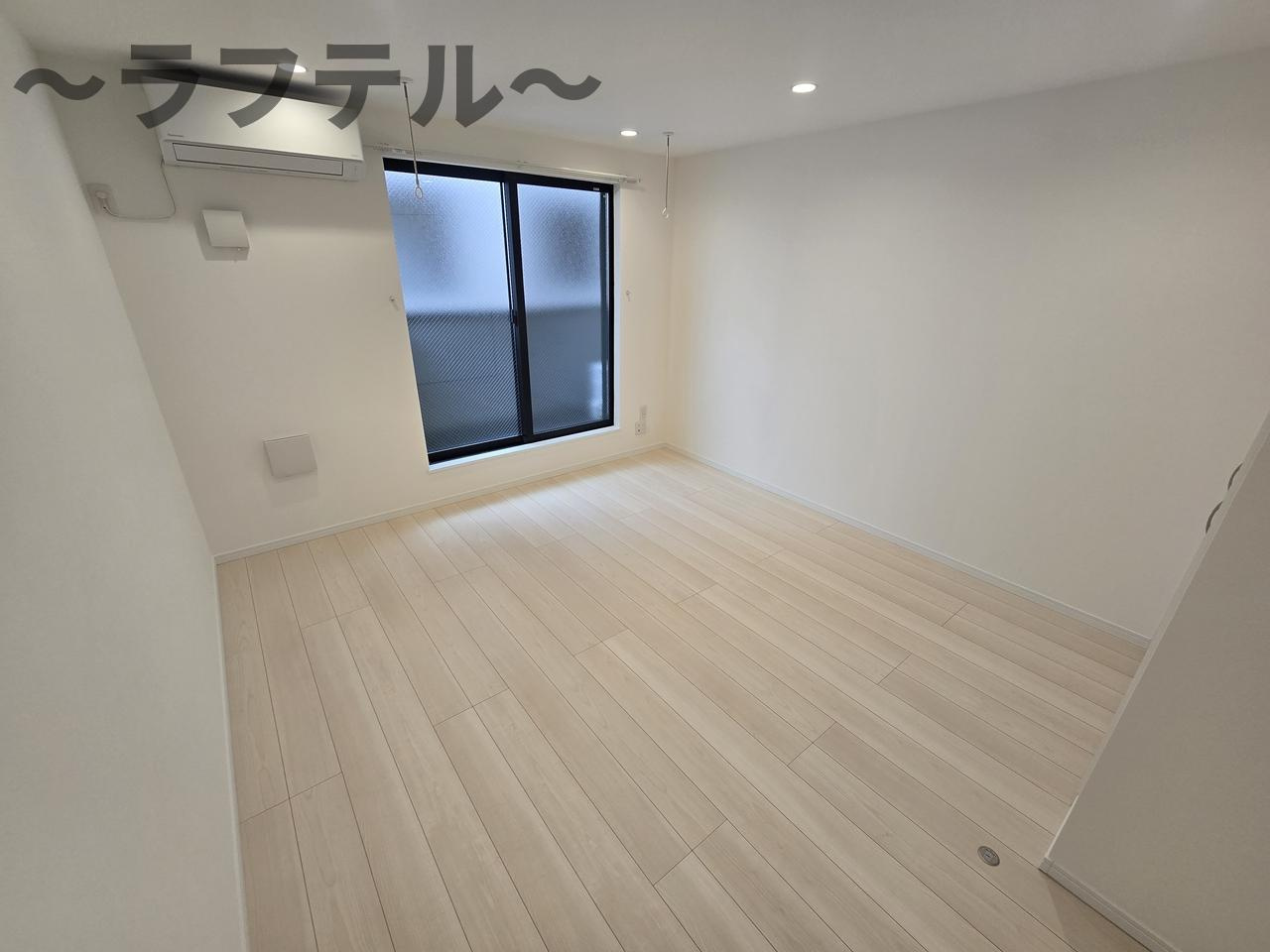 モノリス狭山ヶ丘の居間・リビング|別部屋イメージ写真