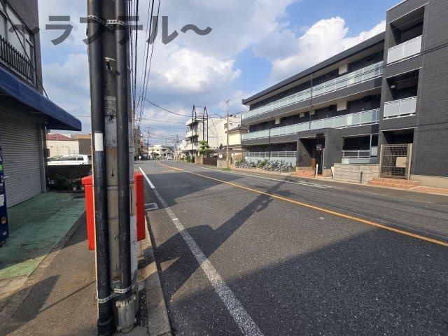 モン　アヴィヨンの周辺
