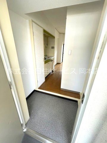 カサベラ岡本の玄関|落ち着いた玄関です