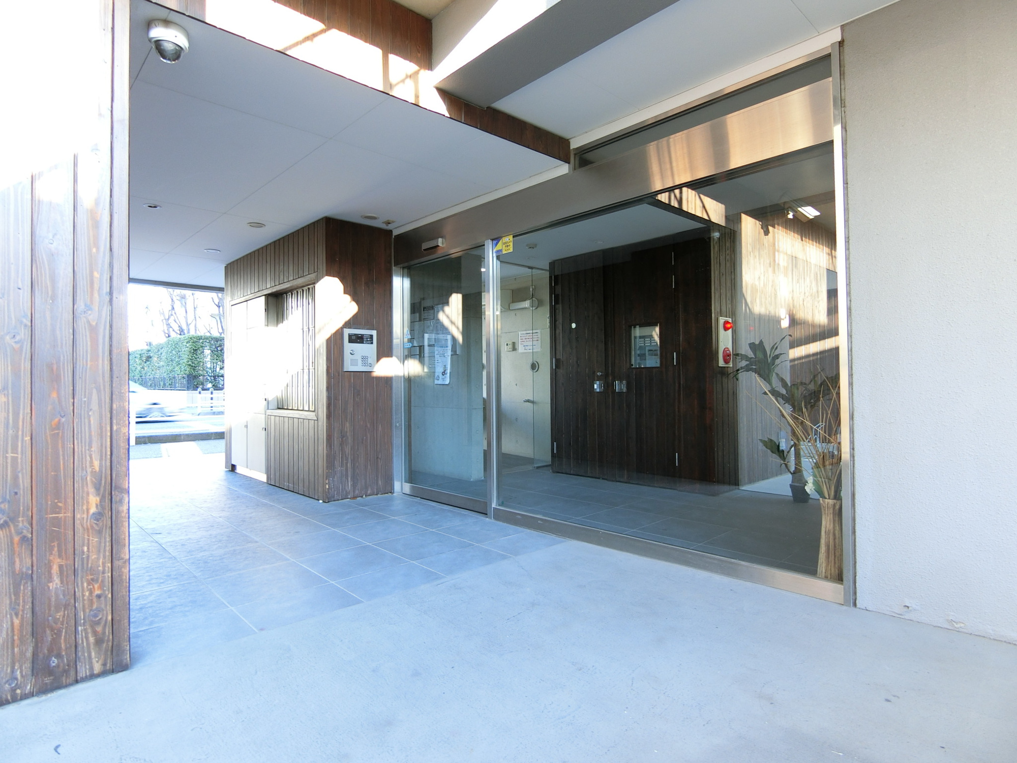 URBAN　SELECT　MUSASHIURAWAのエントランス