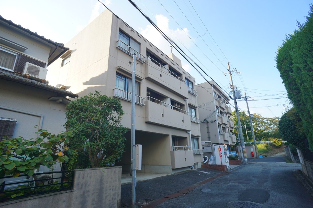 サンハイツ新大宮の外観