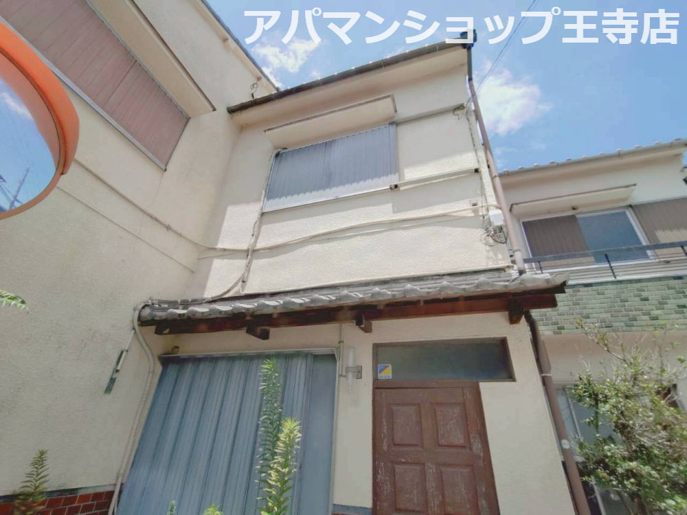 北葛城郡上牧町米山台３丁目のテラスの外観