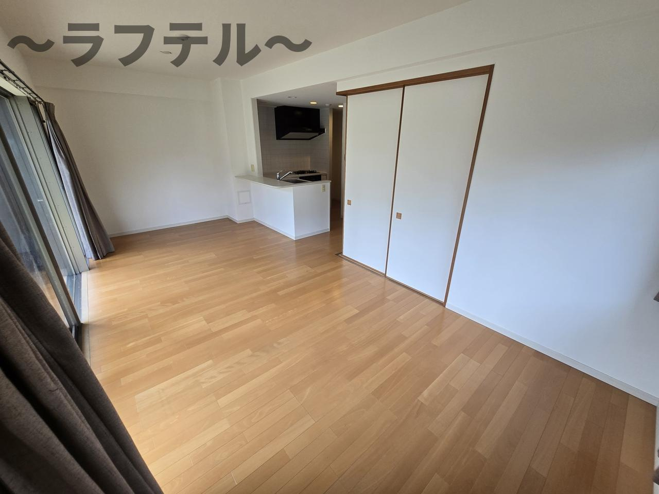 所沢市小手指南１丁目の賃貸マンションの居間・リビング