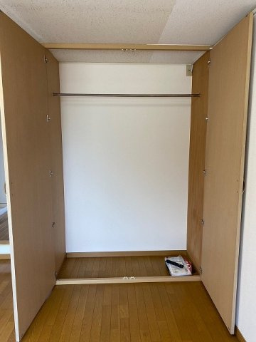 レオパレス関屋の収納