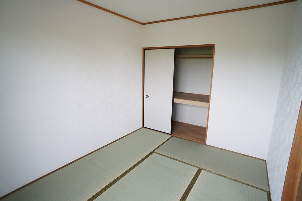 アソシエートの和室