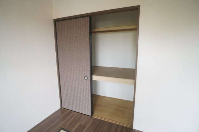 アソシエートの収納