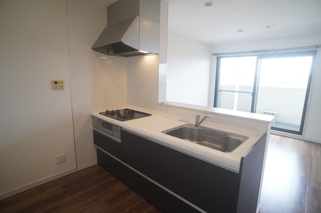 生駒郡斑鳩町阿波２丁目の賃貸マンションのキッチン