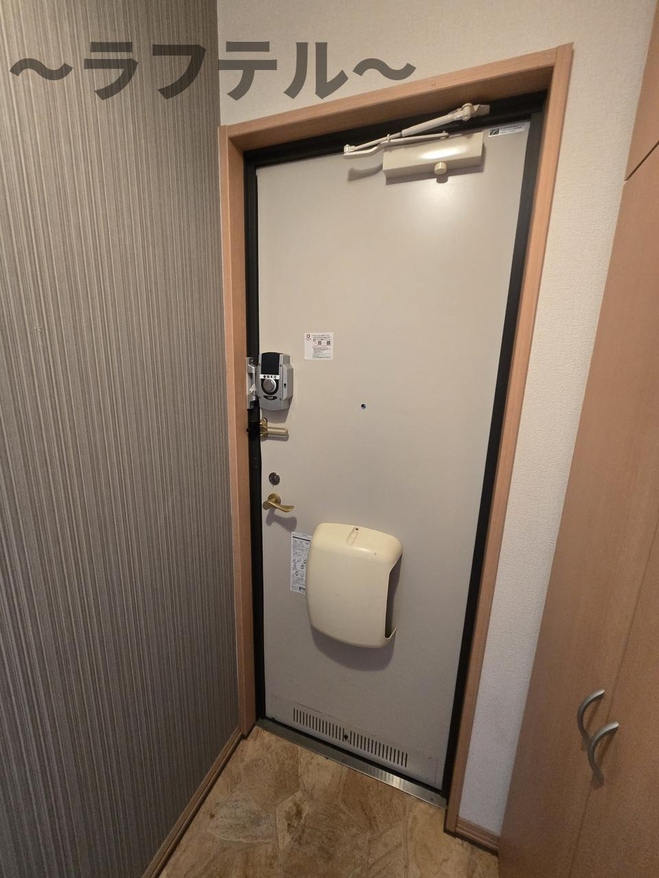 モンソレーユ　Ａの玄関