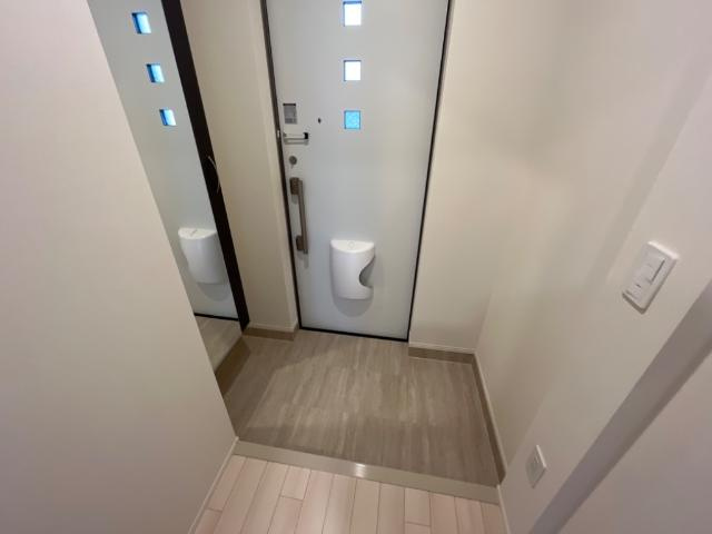 （仮称）葛城市南道穂新築アパートの玄関|玄関（イメージ）