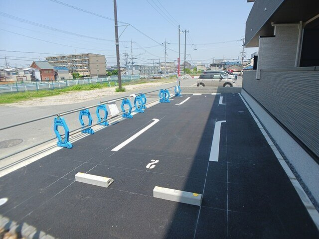 ヒカルサ奈良大森西ノースの駐車場