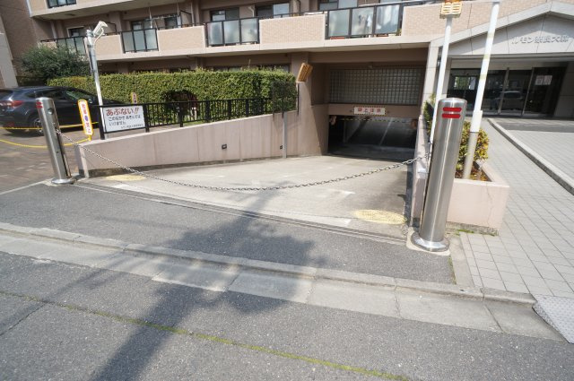 ルモン奈良大森の駐車場