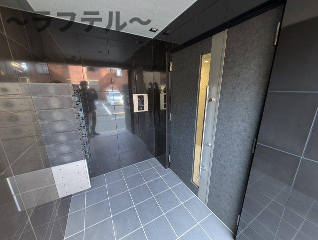 ピアコートTM新所沢壱番館のエントランス