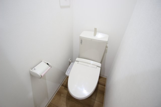 川口市幸町３丁目の賃貸マンションのトイレ