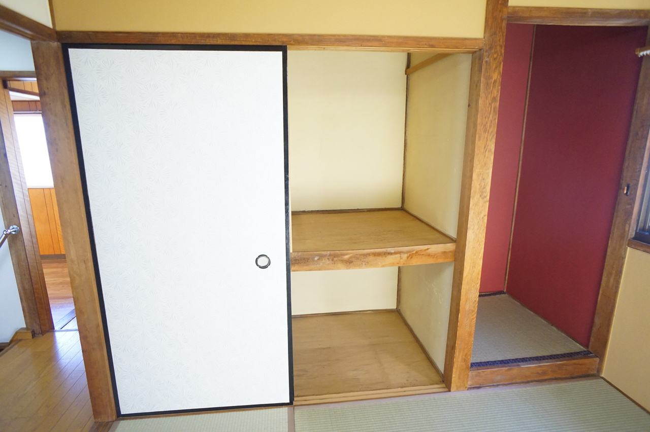 俵口町貸家の収納