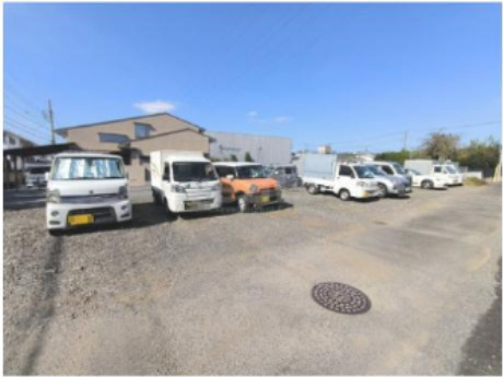 調布市深大寺東町１丁目のテラスの駐車場