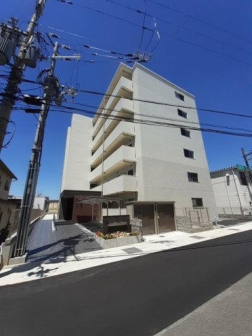 橿原市葛本町の賃貸マンションの外観