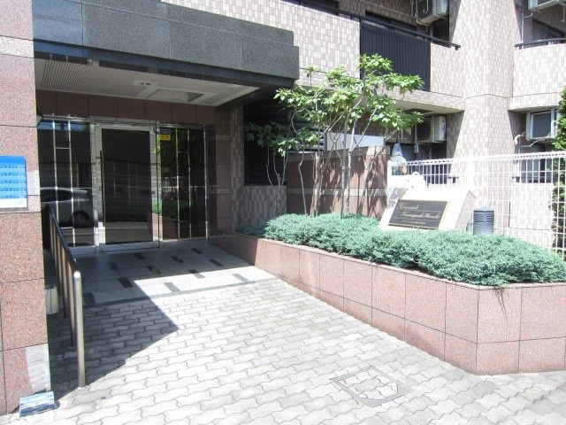 グランシエロ川口本町のエントランス