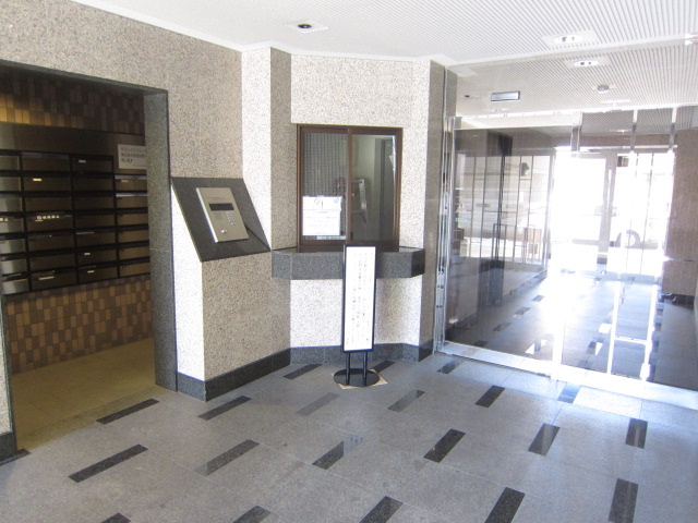 グランシエロ川口本町のロビー