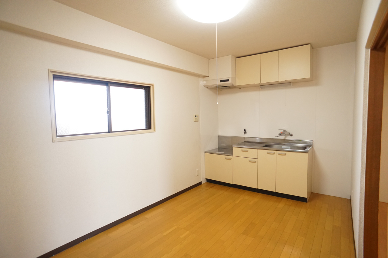 マンション平沼の居間・リビング