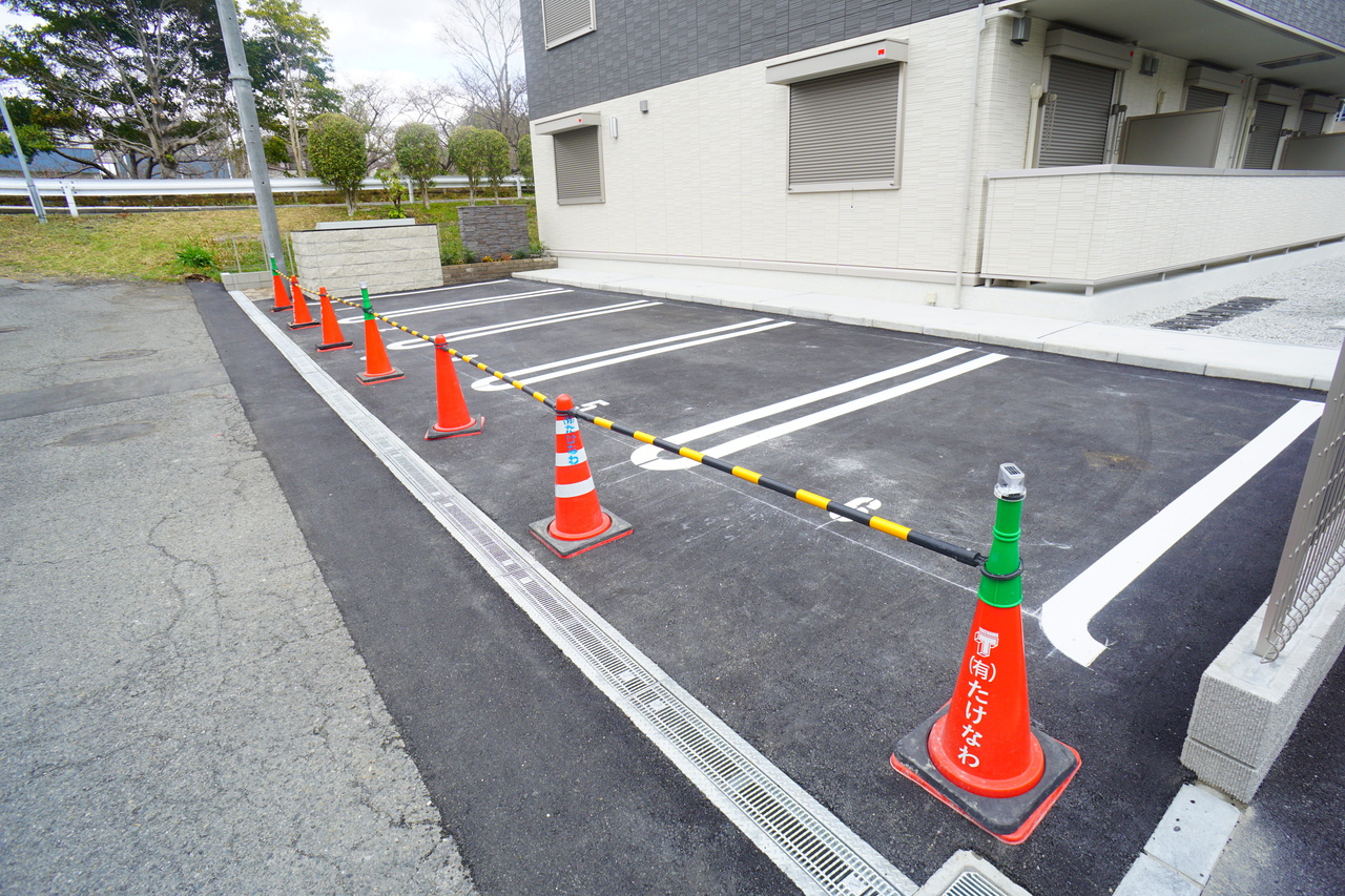 ソレイユ　ルヴァンの駐車場
