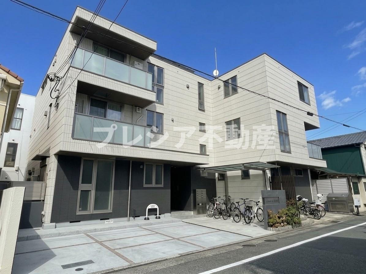 セラヴィ甲子園の外観