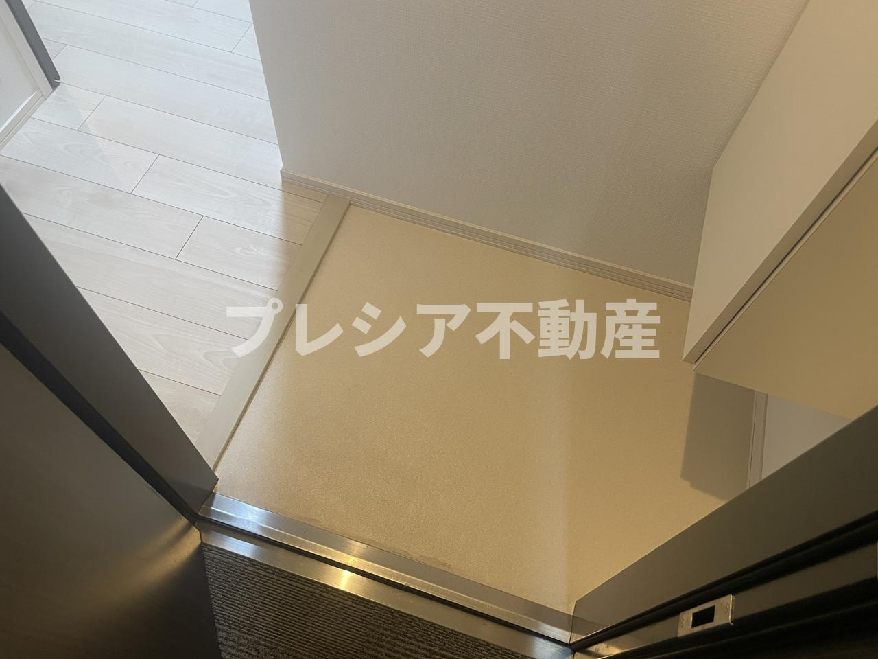 セラヴィ甲子園の玄関