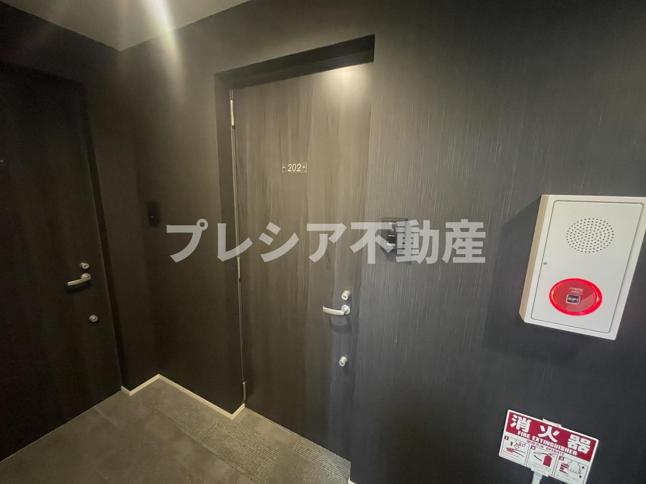 セラヴィ甲子園の玄関