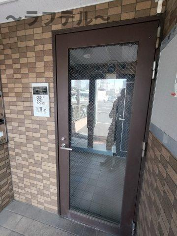 メゾンローゼのエントランス