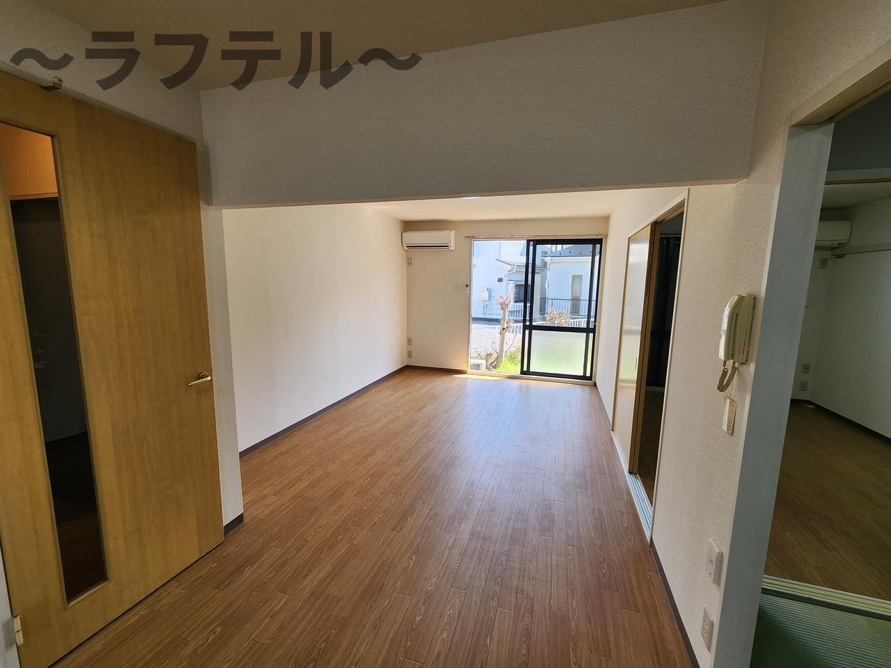所沢市大字北秋津のアパートの居間・リビング|別部屋イメージ写真