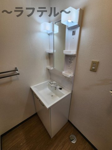 所沢市大字北秋津のアパートの洗面所|別部屋イメージ写真