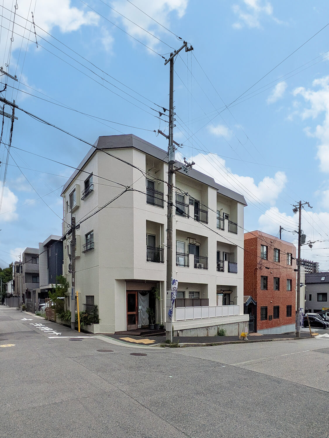 本山中町マンションの外観