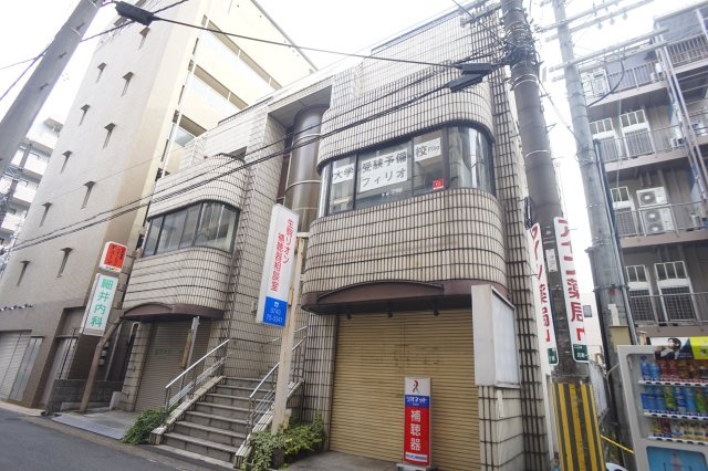 ＩＭＮビルの外観