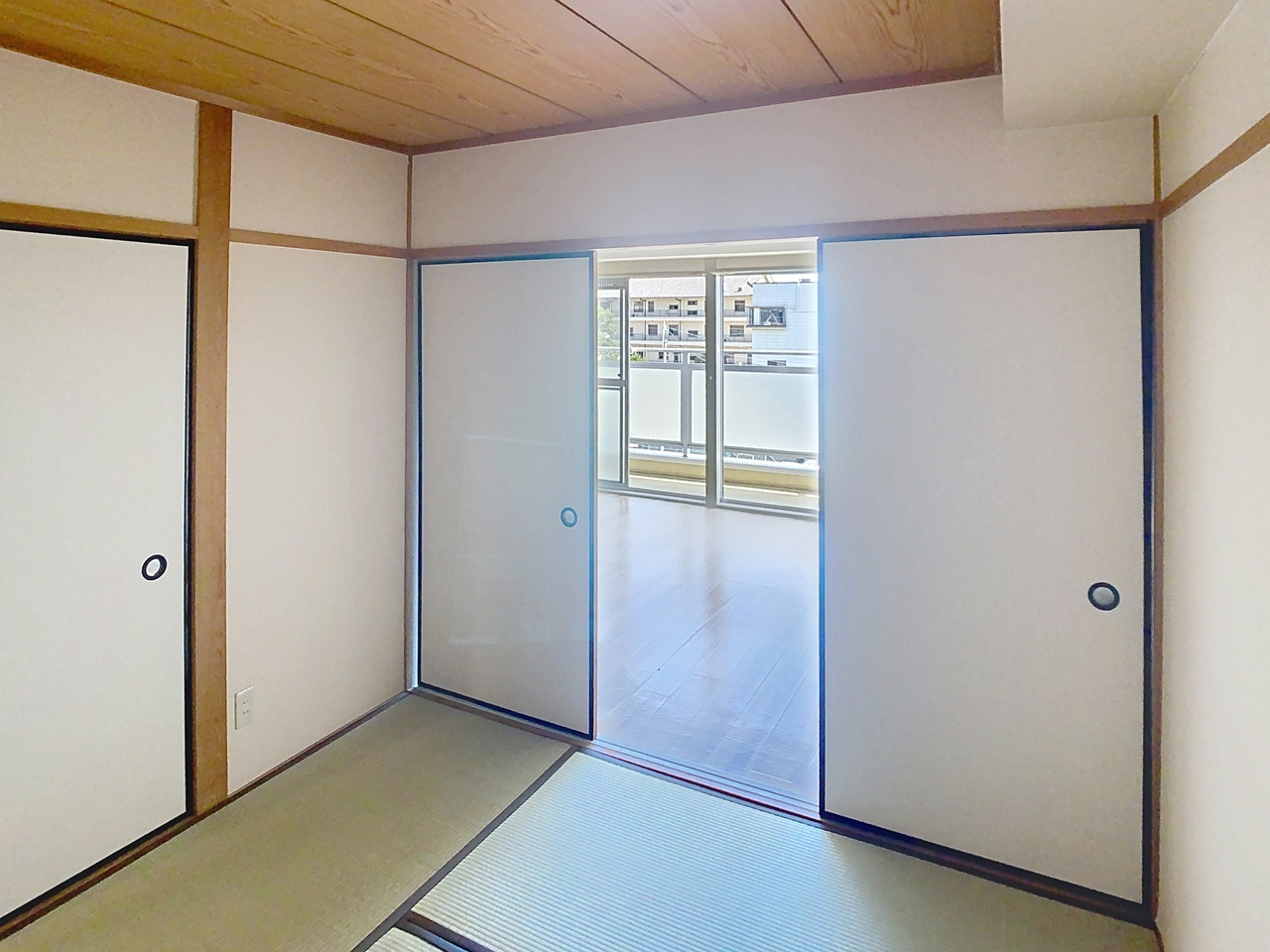 シャトー天理の和室
