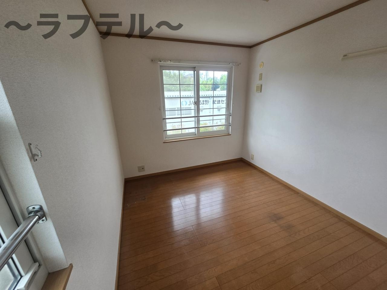 サニーレジデンスの居間・リビング|別部屋イメージ写真