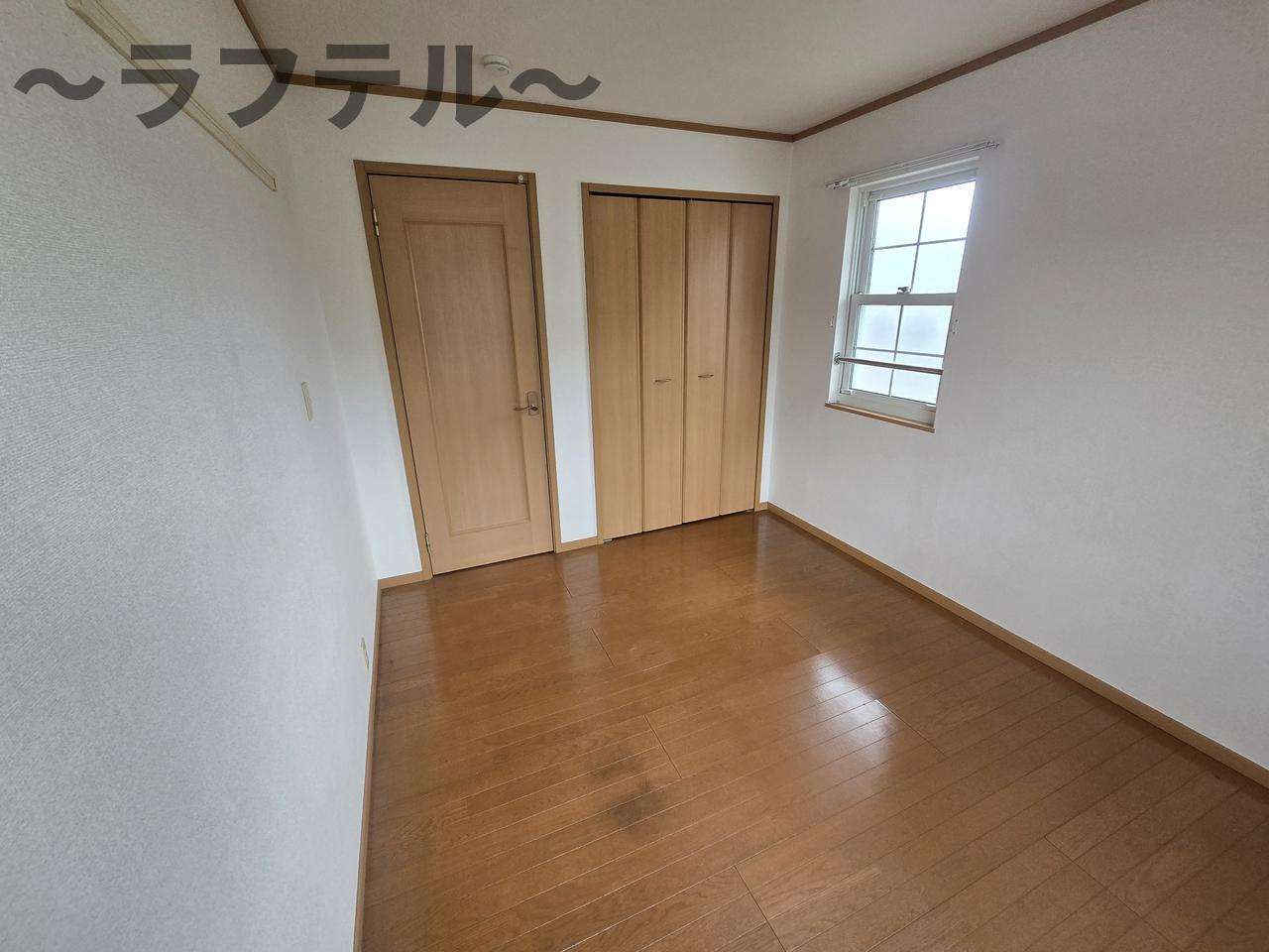 サニーレジデンスの居間・リビング|別部屋イメージ写真