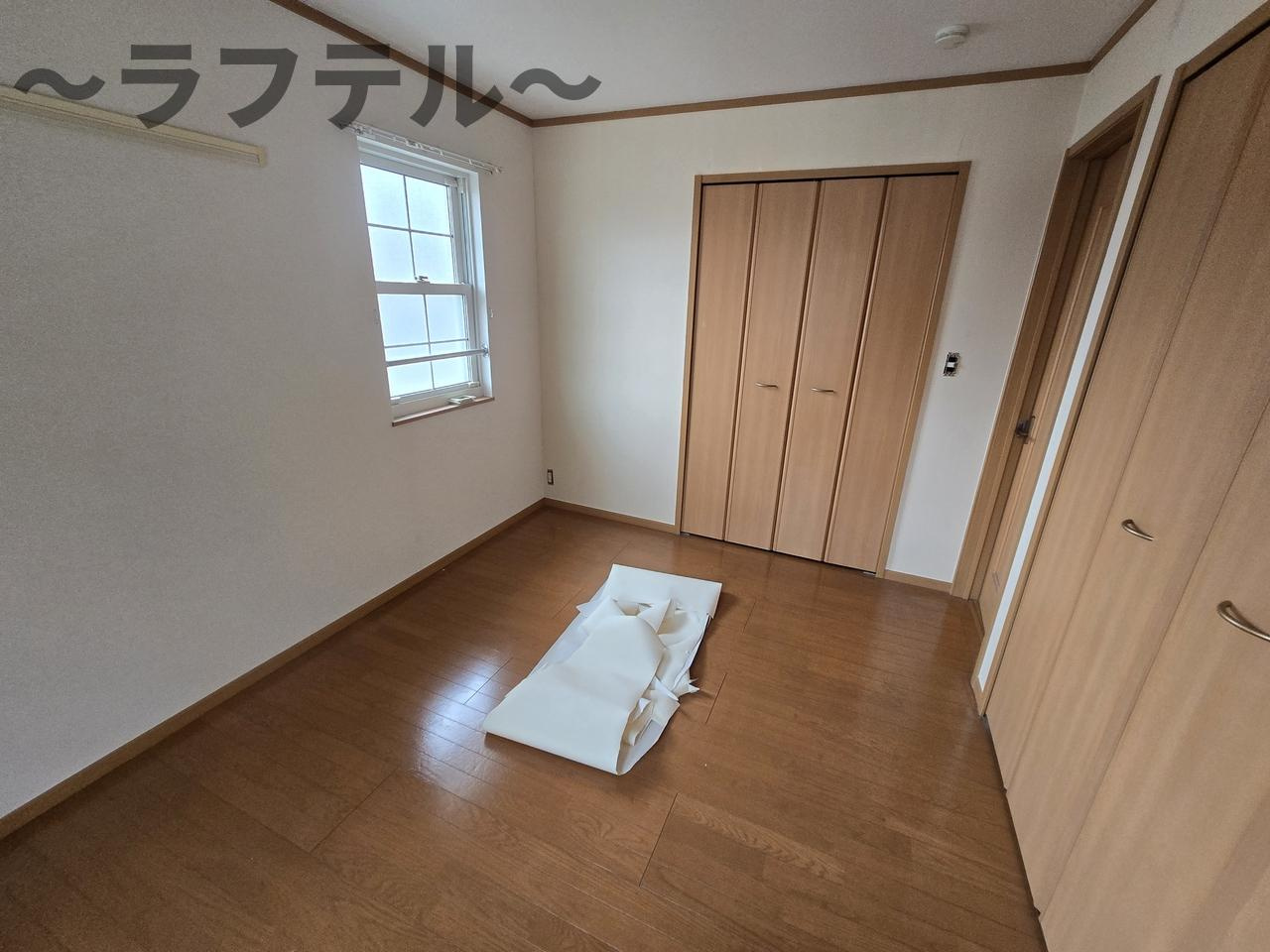 サニーレジデンスの居間・リビング|別部屋イメージ写真